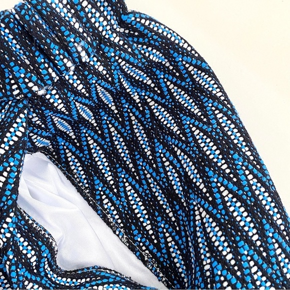 Maje Blue Loco Jacquard Sleeveless Top and Shorts 2 Pieces Set - Picture 14 of 16